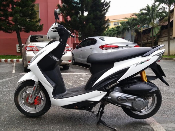 Kymco Candy 4U 110 Kiểu Dáng Honda Vision Trắng Tinh Khôi Tuyệt Đẹp