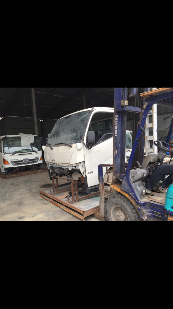 Gần 200 cabin xe tải, xe ben trong kho sẵn sàng phục vụ ban cabin xe tai