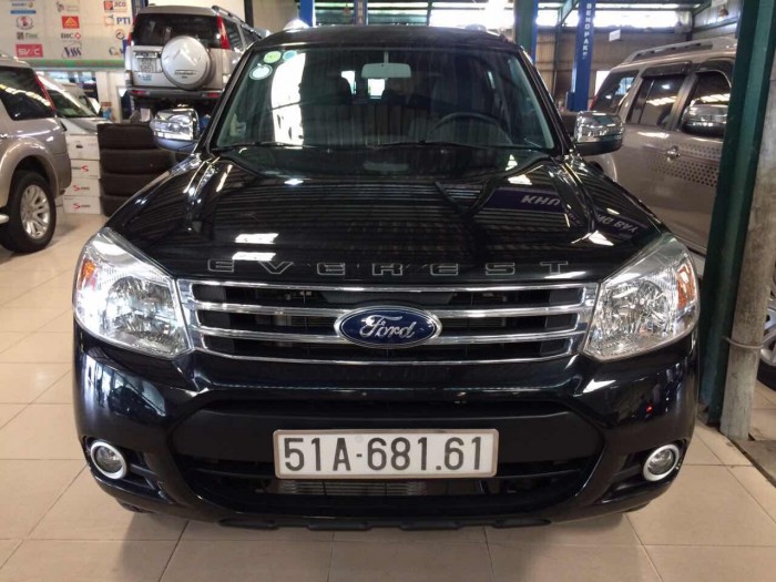 Bán Ford Everest 4x2 MT màu đen sx 2013