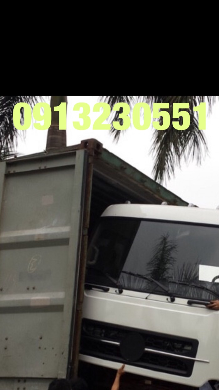 Giao cabin xe tải cho khách