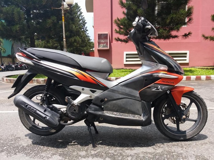 Air Blade 110cc Hàn Quốc Cam Đen mẫu Thailan 2 Đèn Giống Honda Air Blade 99%