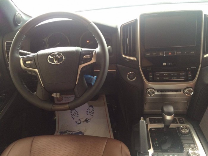 TOYOTA LAND CRUISER 5.7L NHẬP MỸ Model 2016, mới 100%