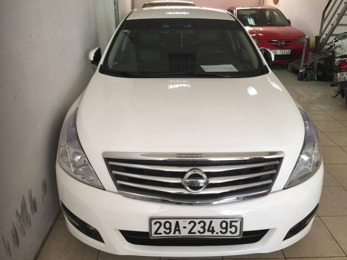 Nissan Teana màu trắng sản xuất 2011, nhập khẩu nguyên chiếc