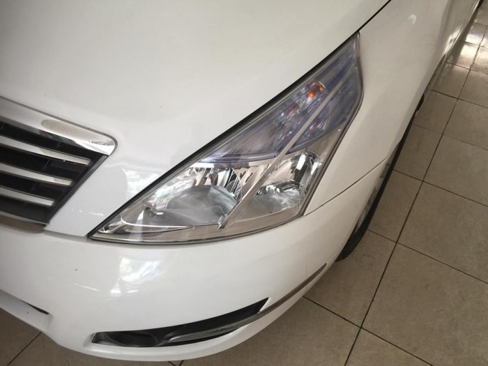 Nissan Teana màu trắng sản xuất 2011, nhập khẩu nguyên chiếc