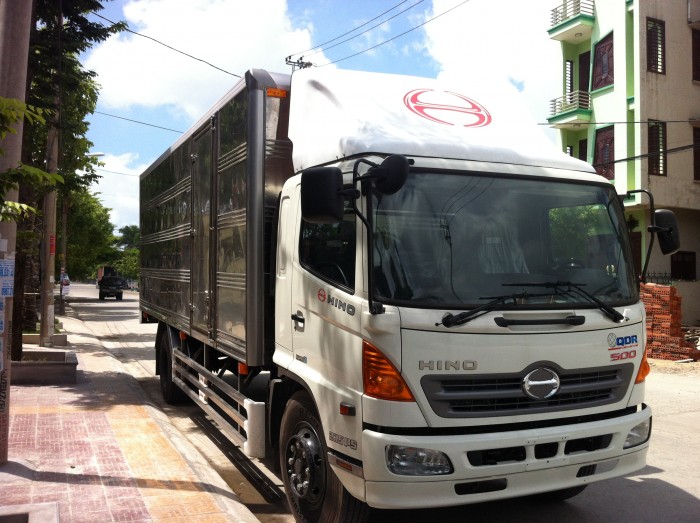 Bán Xe tải HINO 8.4 tấn, Thùng kín