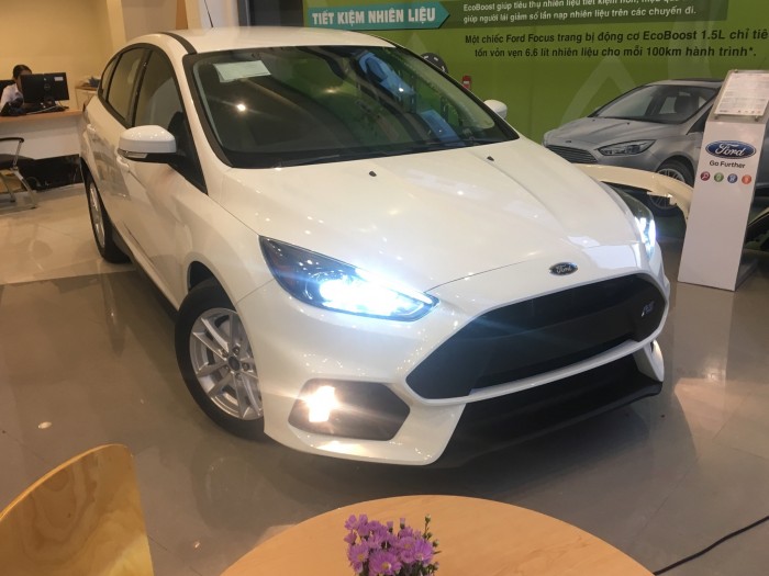 Bán Ford Focus Trend 1.5  Ecoboost-đủ màu-giao xe ngay-ưu đãi khũng tháng 06