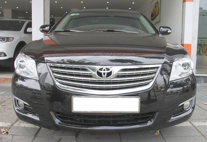 Toyota Camry 2.4G 2007 mầu đen nội thất kem lắp dáp trong nước, đi được 8 vạn KM.