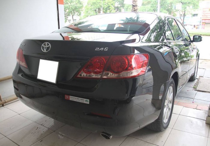 Toyota Camry 2.4G 2007 mầu đen nội thất kem lắp dáp trong nước, đi được 8 vạn KM.