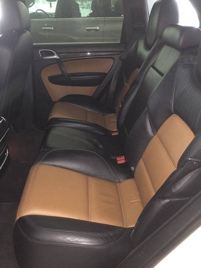 Porsche Cayenne Turbo S màu trắng, sx 2008