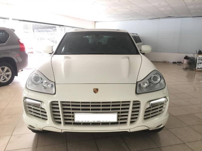 Porsche Cayenne Turbo S màu trắng, sx 2008