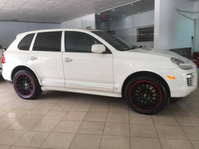 Porsche Cayenne Turbo S màu trắng, sx 2008