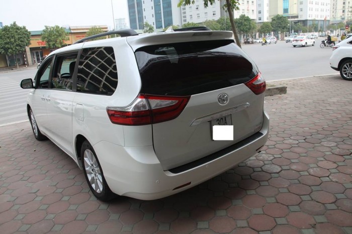 Toyota Sienna 3.5 limited  màu trắng - nội thất nâu  sx 2015 dk 2015