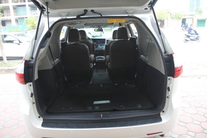 Toyota Sienna 3.5 limited  màu trắng - nội thất nâu  sx 2015 dk 2015