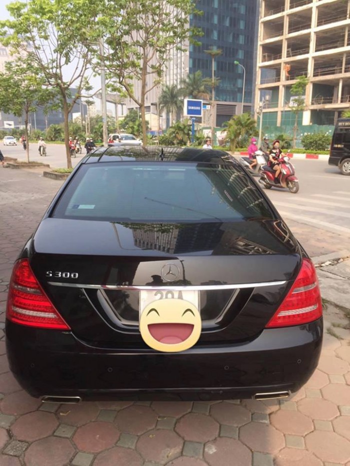 Mercedes S300 2010 đăng ký lần đầu 2011