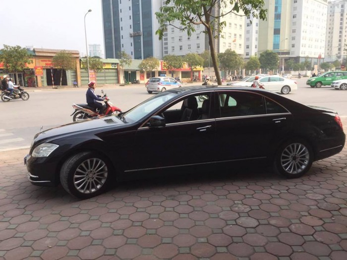 Mercedes S300 2010 đăng ký lần đầu 2011