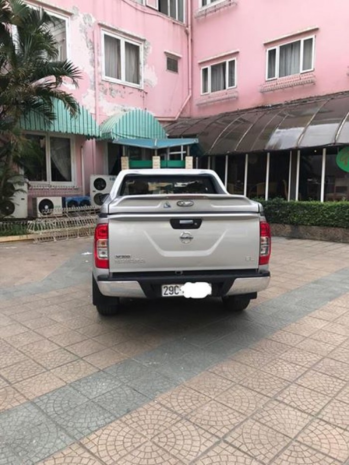 Cần bán Nissan Navara NP300 - 2016