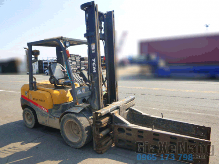 Xe nâng dầu TCM FD30T2, Xe nâng có kẹp vuông, xe nâng hàng 3 tấn,