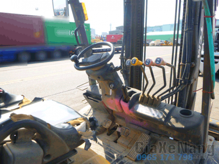 Xe nâng dầu TCM FD30T2, Xe nâng có kẹp vuông, xe nâng hàng 3 tấn,