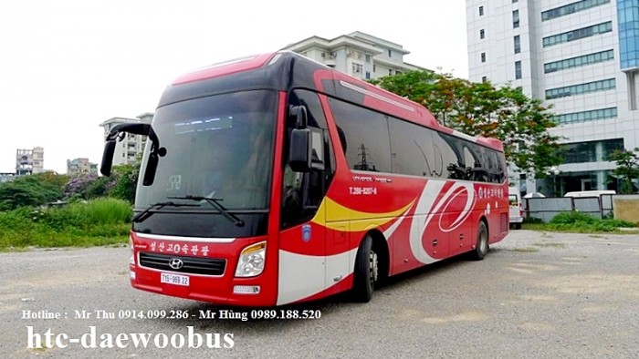 Xe khách 47 chỗ Hyundai Universe 2013