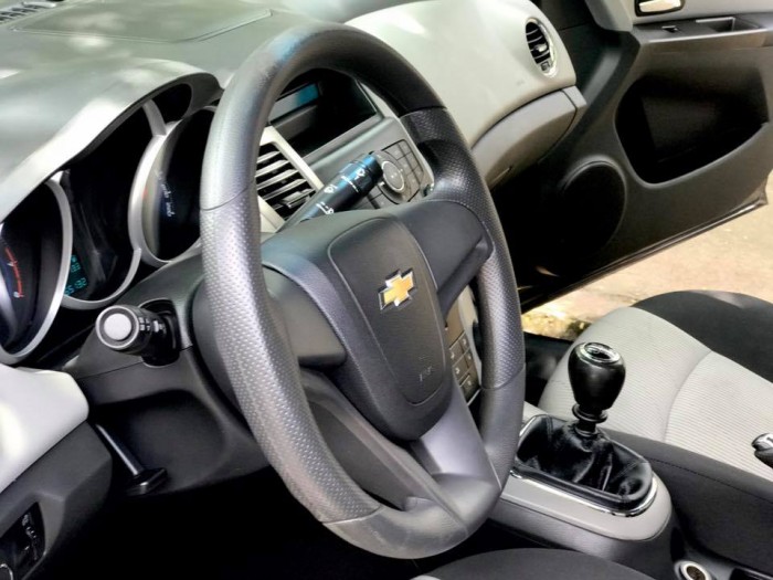 Hàng khủng xe cọp - Chevrolet Cruze LS 2013 màu đen