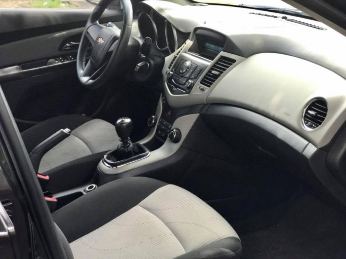 Hàng khủng xe cọp - Chevrolet Cruze LS 2013 màu đen