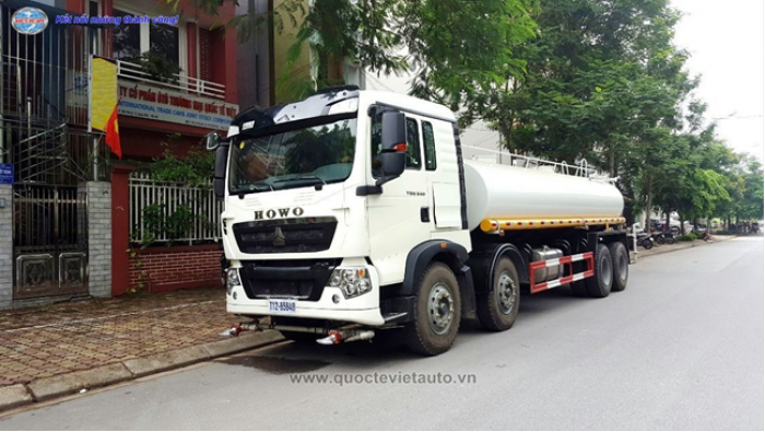 Xe Tưới Nước Rửa Đường Howo T5G Dung Tích Bồn 17 Khối
