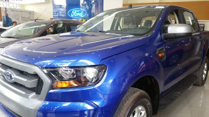 Bán Ford Ranger XLS AT đời 2017, nhập khẩu chính hãng, 655 triệu