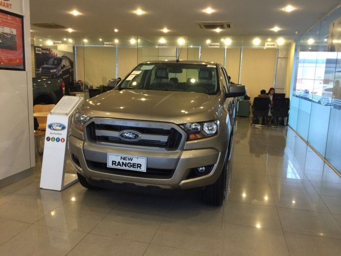 Bán Ford Ranger XLS AT đời 2017, nhập khẩu chính hãng, 655 triệu