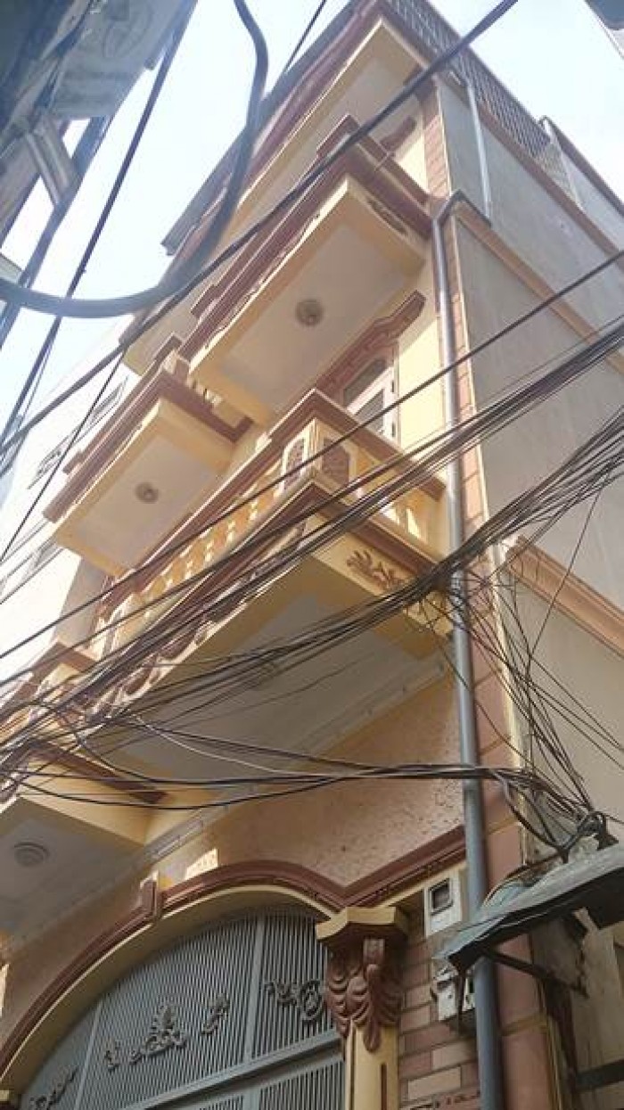 Bán nhà ngõ 10 Tôn Thất Tùng, 38 m2 x 4 tầng mới, MT 4.5 m, 2.75 tỷ.