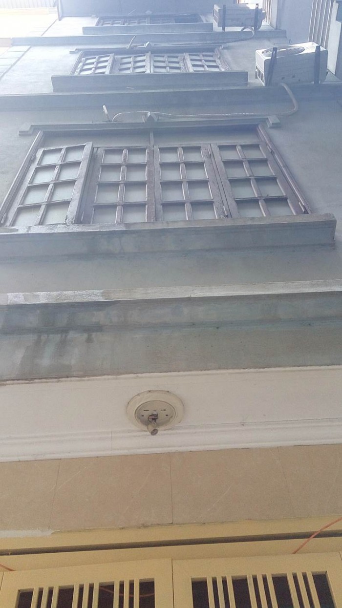 Bán nhà Giáp Nhị, phường GIÁP BÁT, 35 m2 x 5 tầng, MT 4 m, 1.95 tỷ.