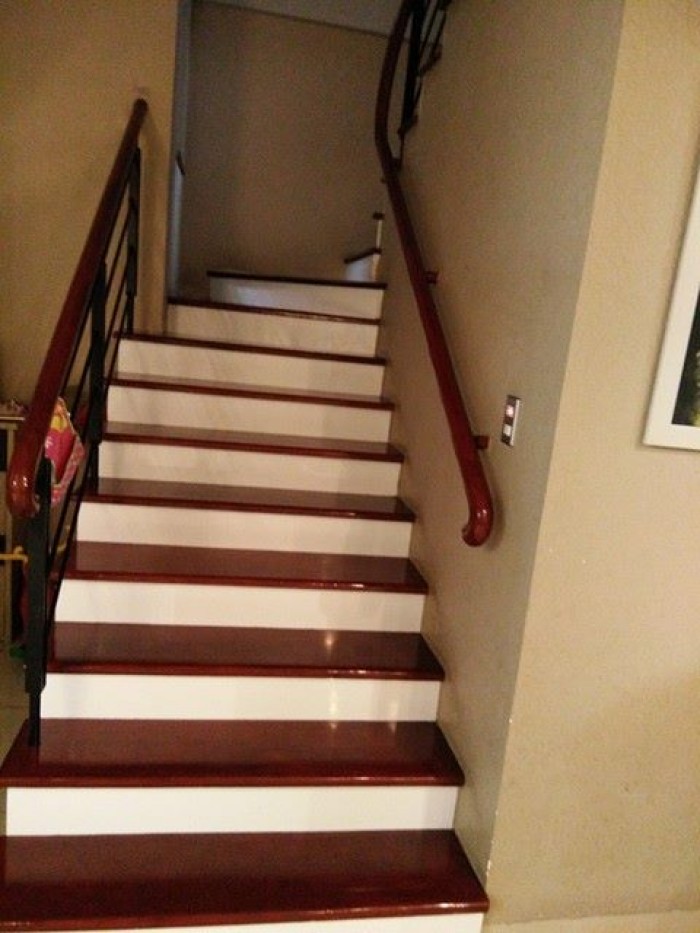 Bán nhà mặt ngõ phố Hạ yên,Nguyễn Khang dt 45 m2 x 5 t mt 4 m giá 4,5 tỷ