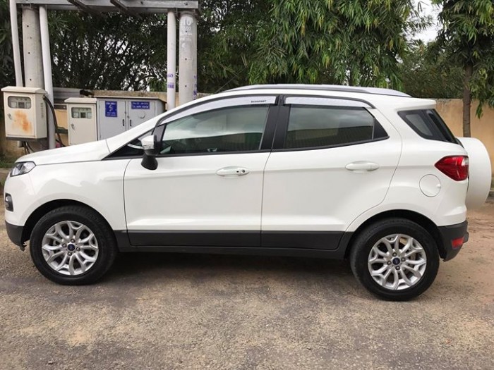 Hàng khủng lướt – Ford Ecosport 2016 màu trắng bản Titanium