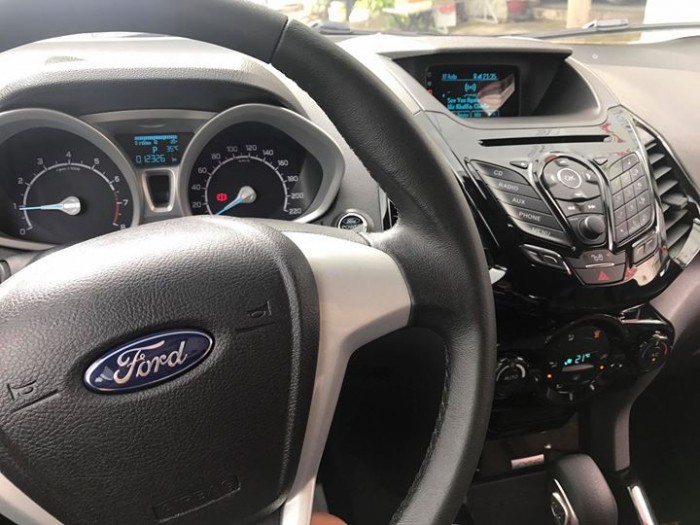 Hàng khủng lướt – Ford Ecosport 2016 màu trắng bản Titanium