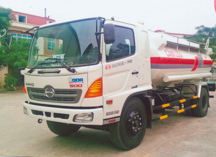 Xe tec vận chuyển xăng dầu Hino FG 11 khối.