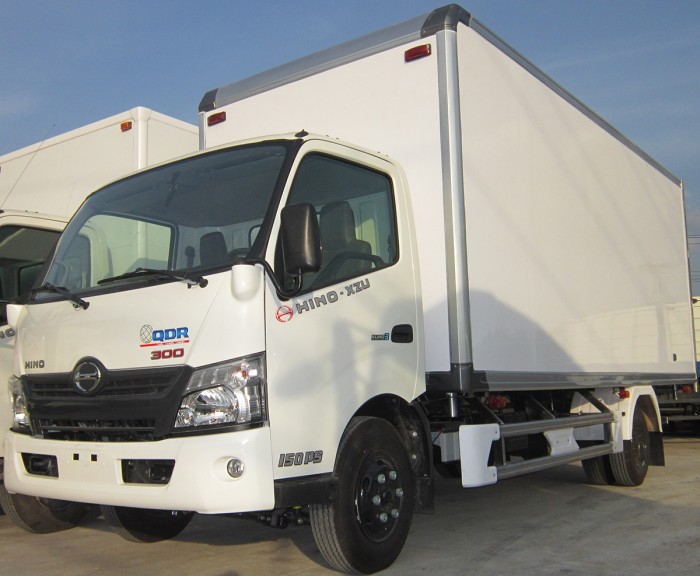 Xe Hino XZU720L Thùng dài 5m
