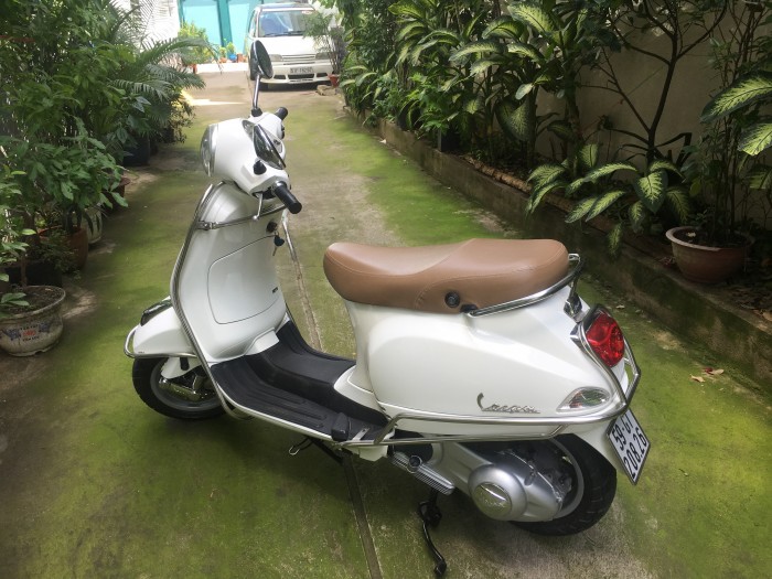 Vespa LX 125ie 212 mới 95% 1 chủ dán keo