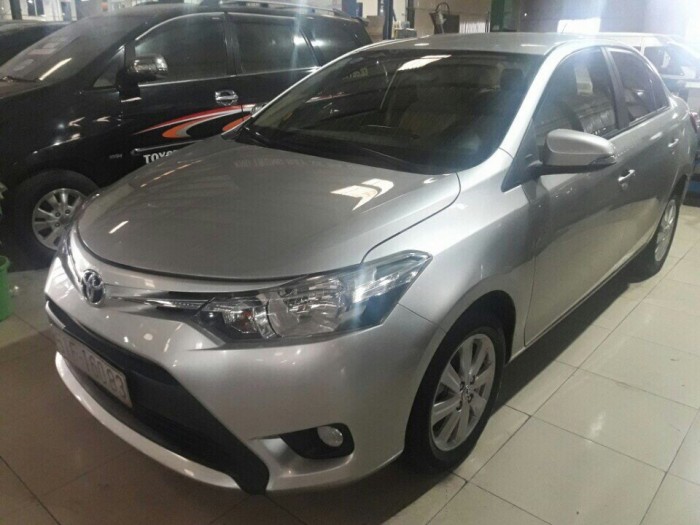 Bán Toyata Vios sx 2015 màu bạc
