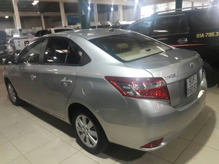 Bán Toyata Vios sx 2015 màu bạc