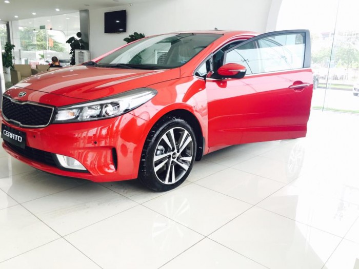 Bán Kia Cerato 2018 giá rẻ tại Kia Bắc Ninh