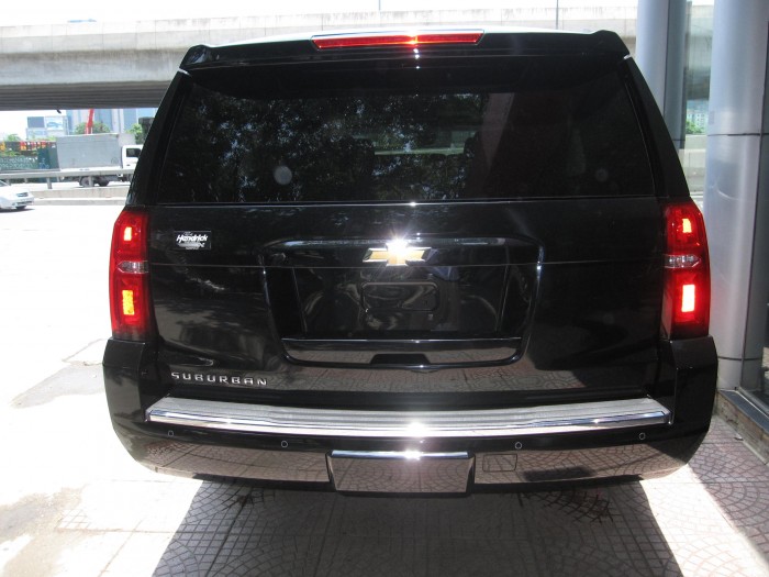 Bán xe Chevrolet Suburban 2017