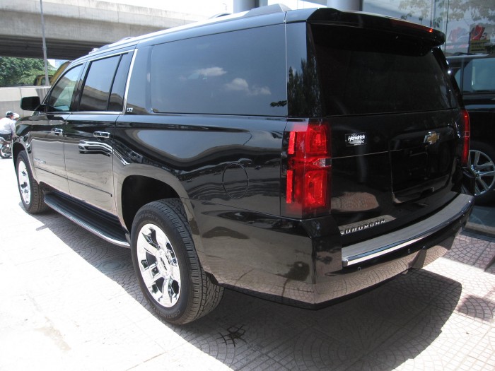 Bán xe Chevrolet Suburban 2017