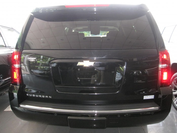 Bán xe Chevrolet Suburban 2017
