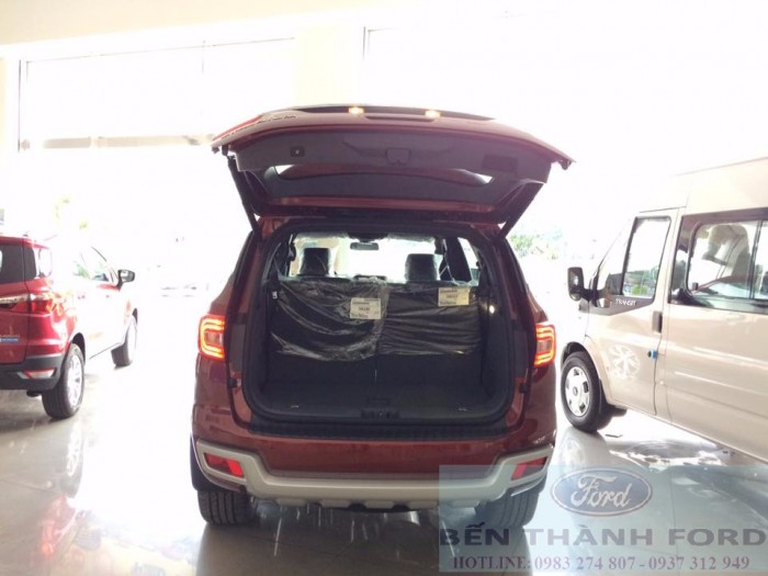 Ford EVEREST Titanium 2.2 6AT 2017 giá 1.240.000.000