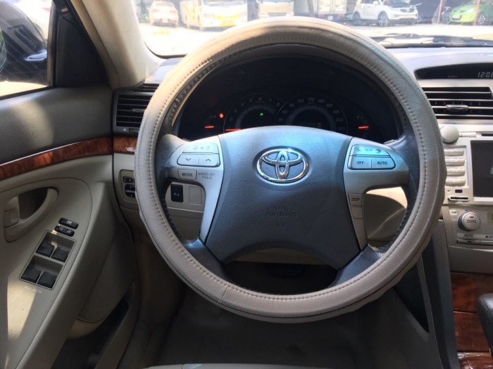 Bán Toyota Camry 2.4G 2008, màu đen, 539 triệu