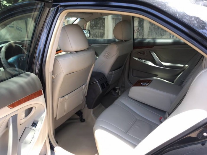 Bán Toyota Camry 2.4G 2008, màu đen, 539 triệu