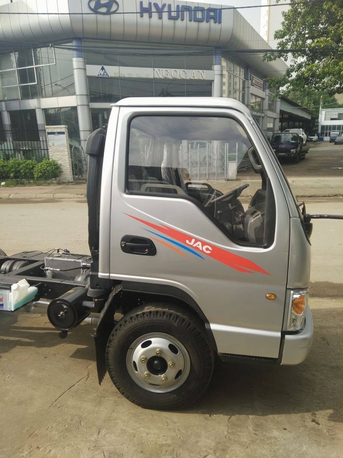 Bán xe  Trả góp 85% xe  tải Jac 1t4, 2t4 thùng dài.