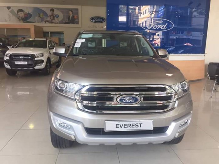 Ford Everest Trend Mới  giá sốc ! 1.090.000.000