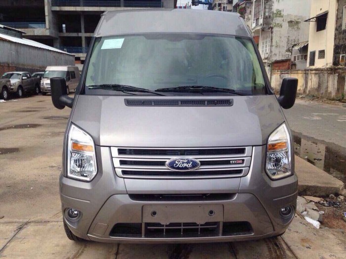 Bán Ford Transit 2.4 Luxury, chỉ cần 140tr nhận ngay xe tặng lót sàn, bọc trần, hộp đen...