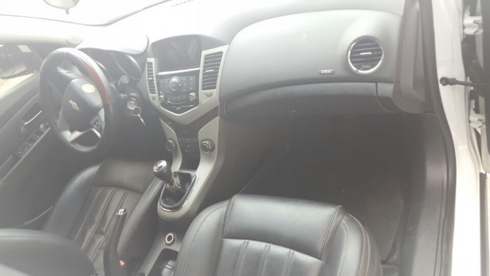 Cần thanh lý gấp Chevrolet Cruze LT 2016