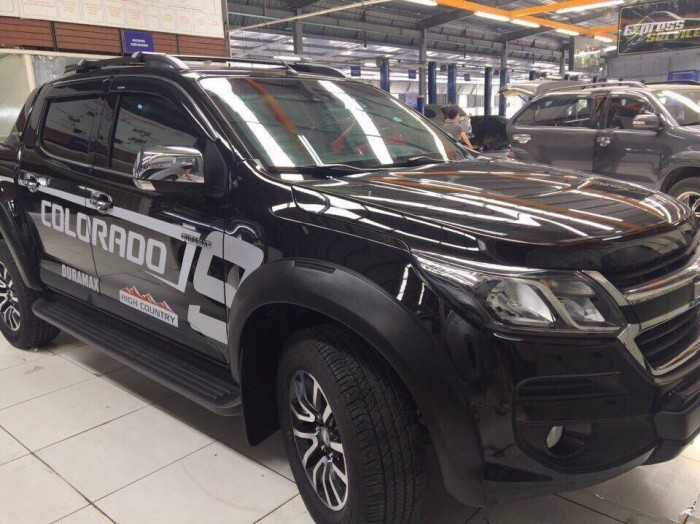 Cần bán Chevrolet Colorado Highcountry 2017 giá rẻ bất ngờ